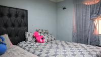 Bed Room 2 - 11 square meters of property in Lenasia