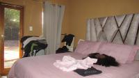 Main Bedroom - 17 square meters of property in Rosebank - JHB