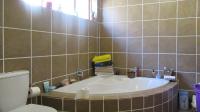 Main Bathroom - 11 square meters of property in Rosebank - JHB