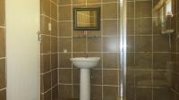 Main Bathroom - 11 square meters of property in Rosebank - JHB