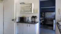 Kitchen - 21 square meters of property in Rosebank - JHB