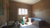 Main Bathroom - 13 square meters of property in Pretoria Gardens