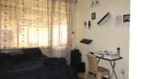 Bed Room 2 - 13 square meters of property in Kibler Park