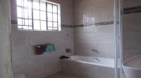 Main Bathroom - 9 square meters of property in Kibler Park