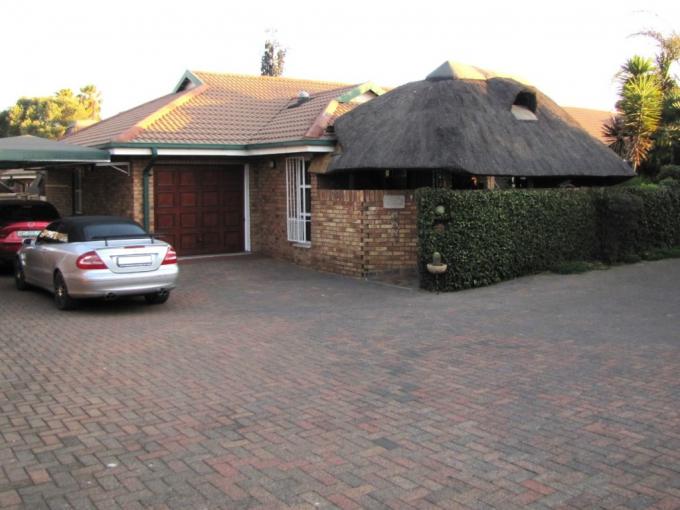 3 Bedroom Simplex for Sale For Sale in Vanderbijlpark - MR647186