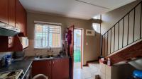 Kitchen - 13 square meters of property in Farrar Park