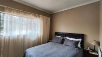 Bed Room 1 - 14 square meters of property in Farrar Park