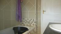 Bathroom 1 - 5 square meters of property in Winchester Hills