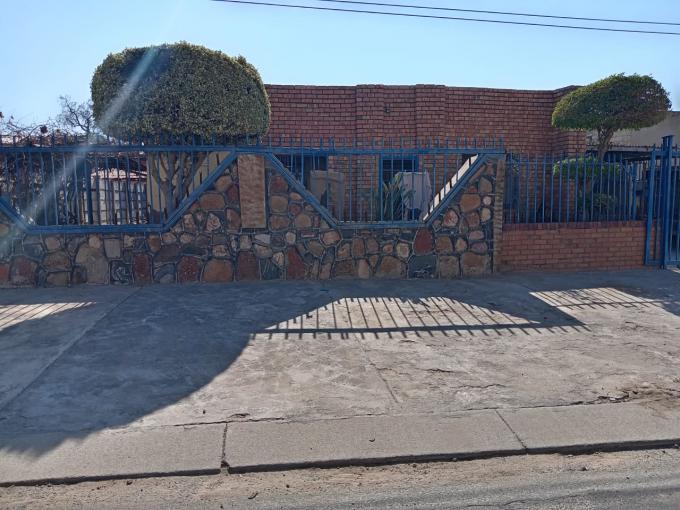 2 Bedroom House for Sale For Sale in Seshego - MR647269