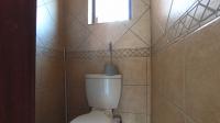 Guest Toilet - 2 square meters of property in Klopperpark