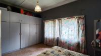 Bed Room 1 - 7 square meters of property in Primrose