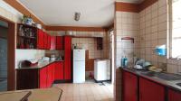 Kitchen - 17 square meters of property in Rietfontein