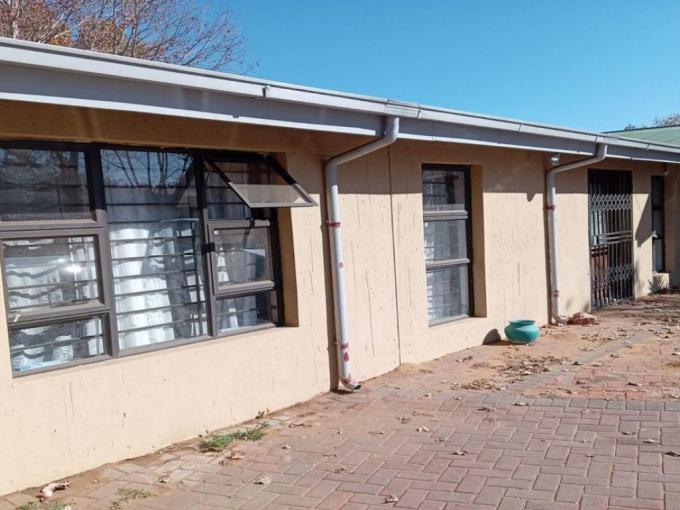 4 Bedroom House for Sale For Sale in Sasolburg - MR647643