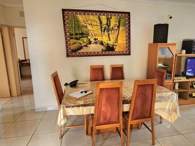 2 Bedroom Apartment for Sale For Sale in Isipingo Beach - MR647709