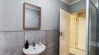 Bathroom 1 - 7 square meters of property in Eveleigh