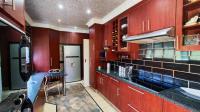 Kitchen - 24 square meters of property in Selcourt