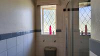 Bathroom 1 - 5 square meters of property in Selcourt