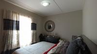 Bed Room 1 - 10 square meters of property in Olifantsvlei 327-Iq