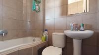 Bathroom 1 - 4 square meters of property in Olifantsvlei 327-Iq