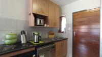 Kitchen - 6 square meters of property in Olifantsvlei 327-Iq