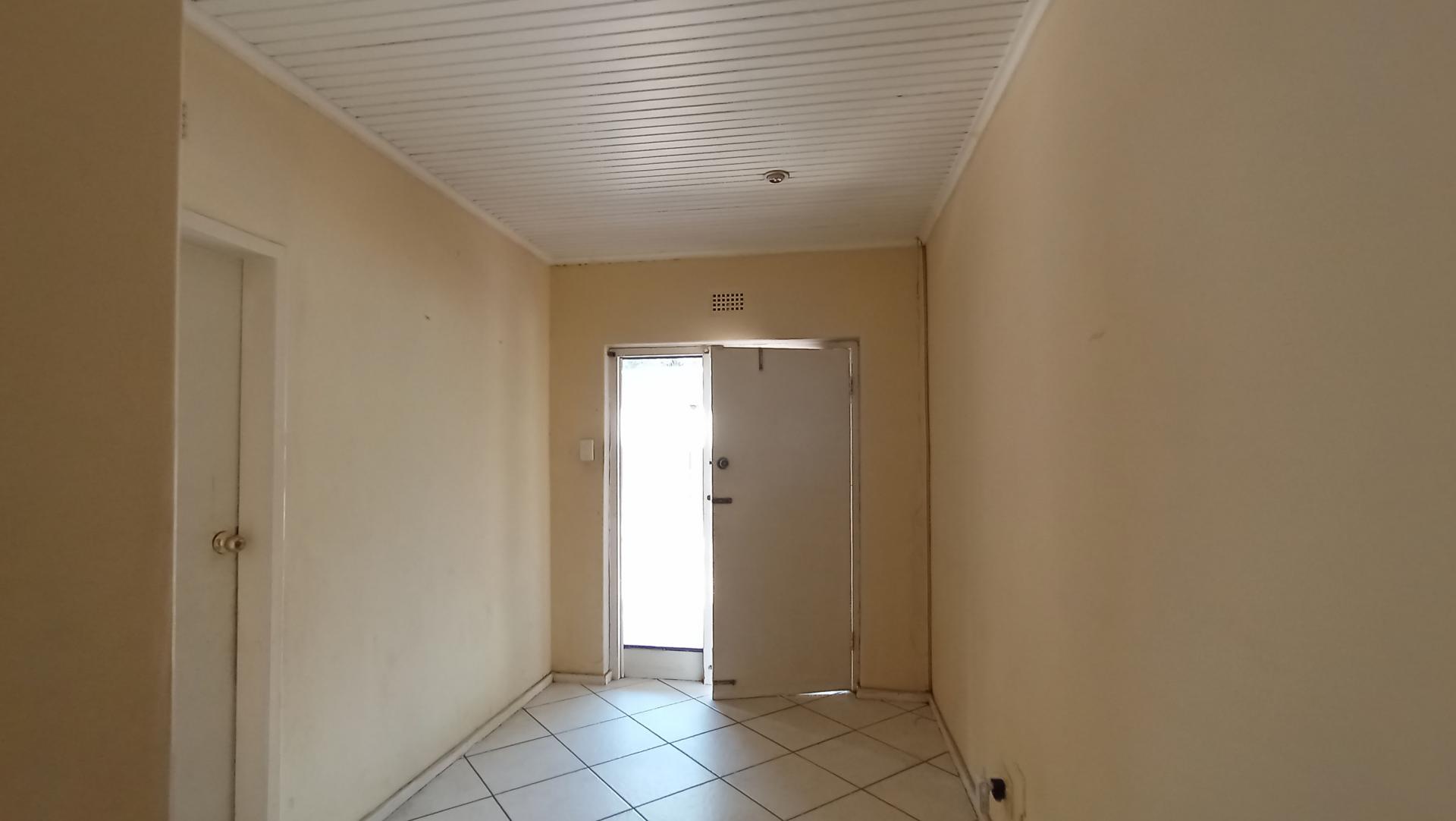 Spaces - 44 square meters of property in Kensington - JHB