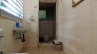 Bathroom 1 - 26 square meters of property in Kensington - JHB