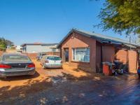  of property in Roodepoort North