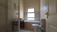 Bathroom 1 - 6 square meters of property in Witkoppen