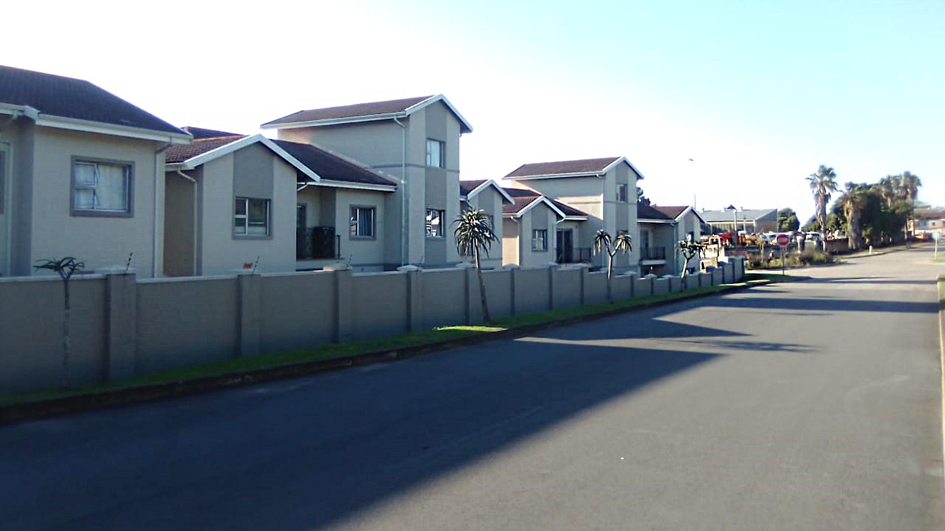 Front View of property in Beacon Bay