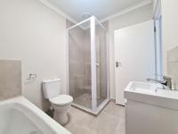 Bathroom 1 of property in Kraaifontein