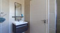 Bathroom 1 - 7 square meters of property in Olivedale