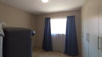 Bed Room 1 - 13 square meters of property in Annlin West