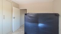 Bed Room 1 - 13 square meters of property in Annlin West