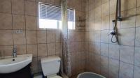 Bathroom 1 - 4 square meters of property in Brackendowns