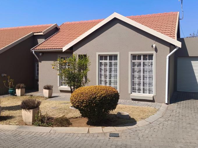 3 Bedroom Simplex for Sale For Sale in Heidelberg - GP - MR648311