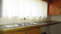 Kitchen - 17 square meters of property in Wilropark