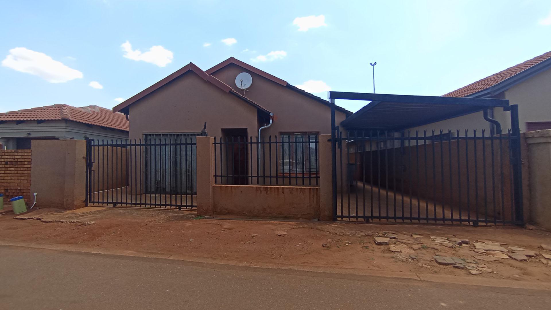 Front View of property in Soshanguve East