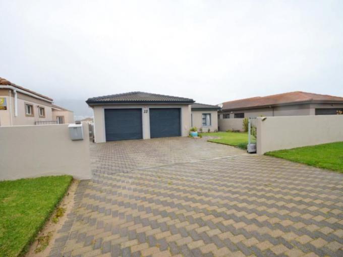 3 Bedroom House for Sale For Sale in Gordons Bay - MR648407