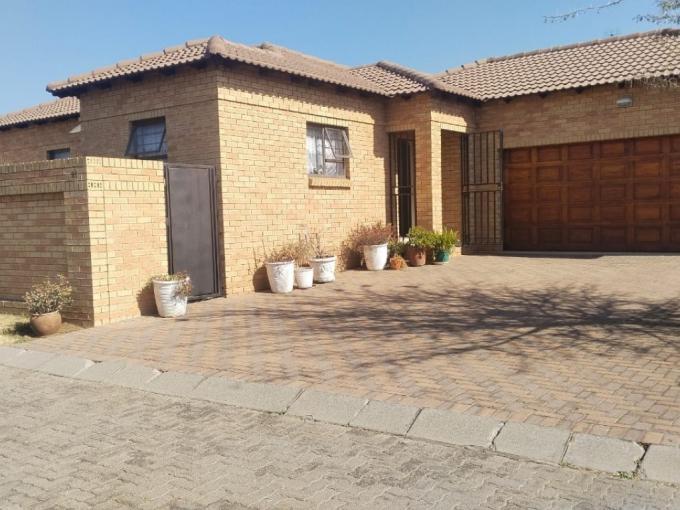 3 Bedroom Simplex for Sale For Sale in Alberton - MR648522