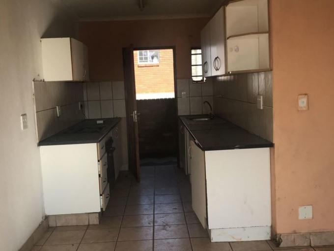 2 Bedroom Apartment for Sale For Sale in Pretoria West - MR648529