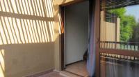 Balcony - 38 square meters of property in Sunninghill