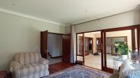 Informal Lounge - 18 square meters of property in Bryanston