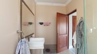 Bathroom 3+ of property in Bryanston