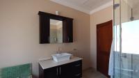 Bathroom 1 - 9 square meters of property in Bryanston