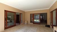 Patio - 25 square meters of property in Bryanston