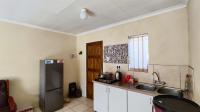 Kitchen - 7 square meters of property in Golden Gardens