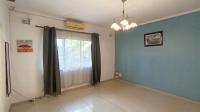 Main Bedroom - 23 square meters of property in Amanzimtoti 