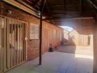  of property in Rooihuiskraal North