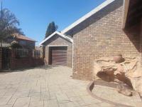  of property in Rooihuiskraal North