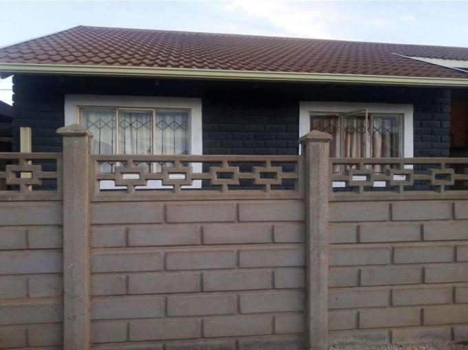 2 Bedroom House for Sale For Sale in Vanderbijlpark - MR648693